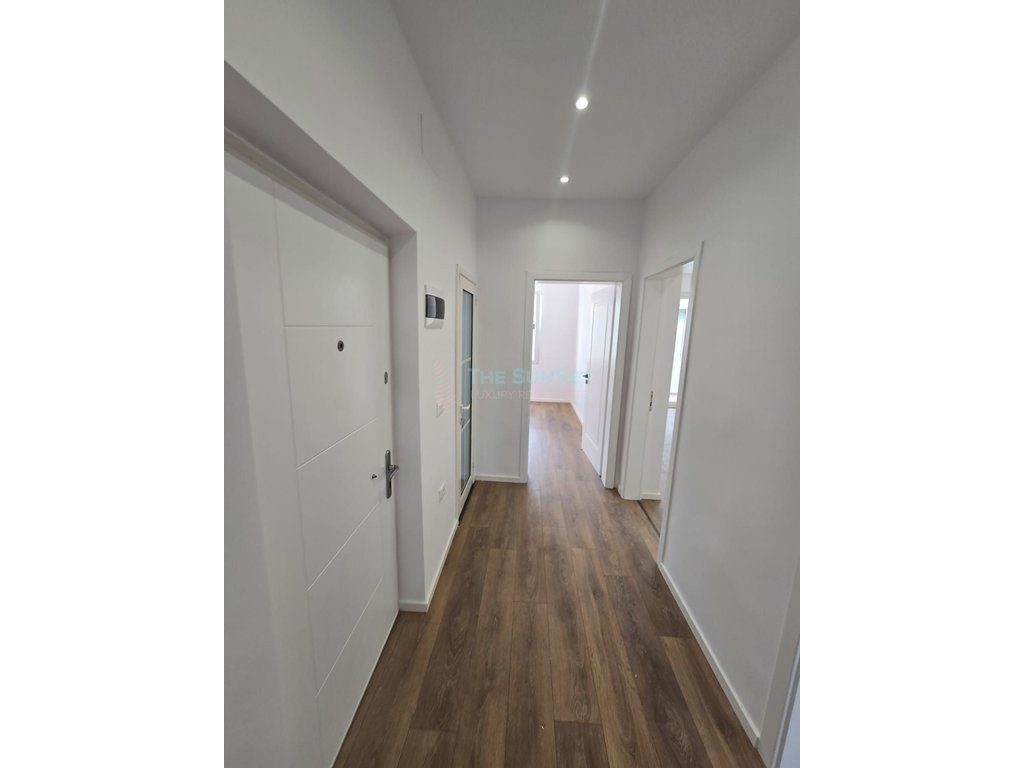 Apartament 3+1 për shitje në Rrugën Myslym Shyri 3
