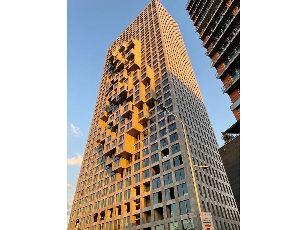 Apartament 1+1 për shitje te Pedonalja e Tiranës 3