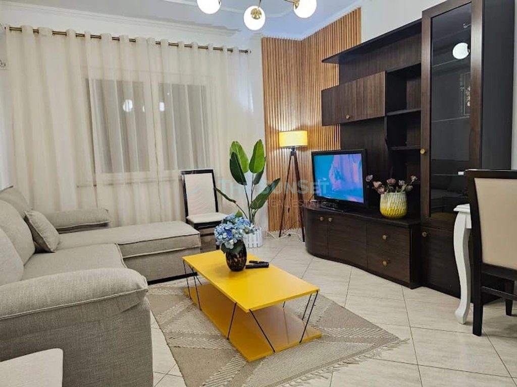 Apartament 1+1 për qira në Rezidencën Golden Tower