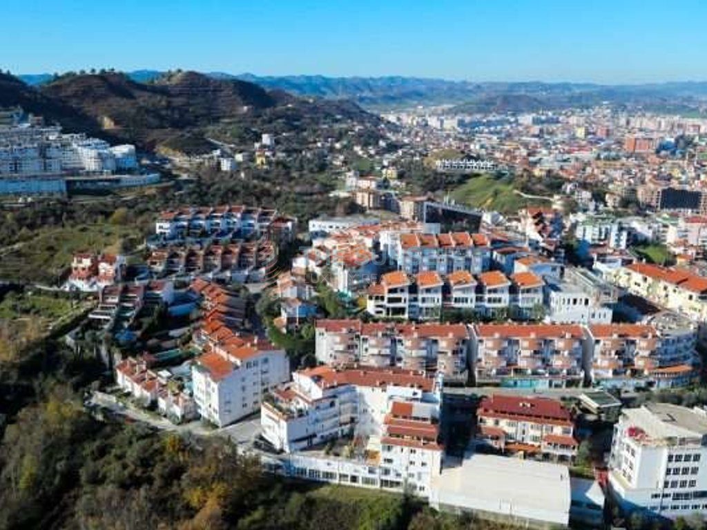 Apartament 1+1 për shitje te Kodra e Diellit 2