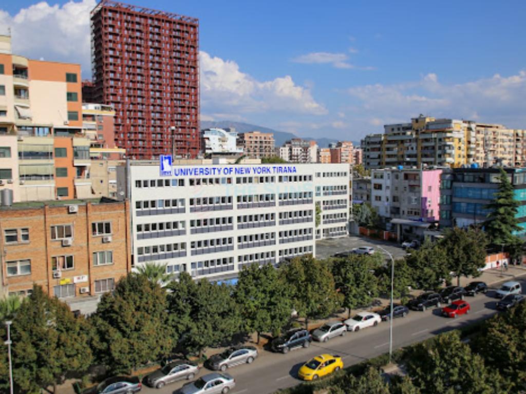 Apartament 2+1+2 për qira në Rrugën e Bogdanëve