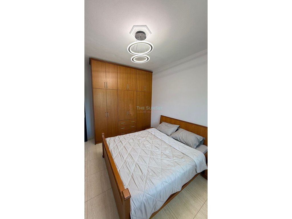 Apartament 1+1 për shitje në zonën e Shkëmbit të Kavajës 3