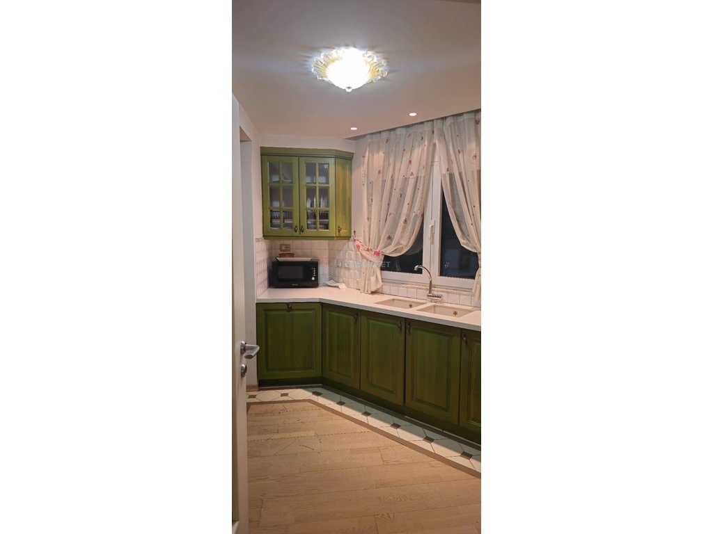 APARTAMENT 2+1 PËR QIRA PRANË RTSH ! 3
