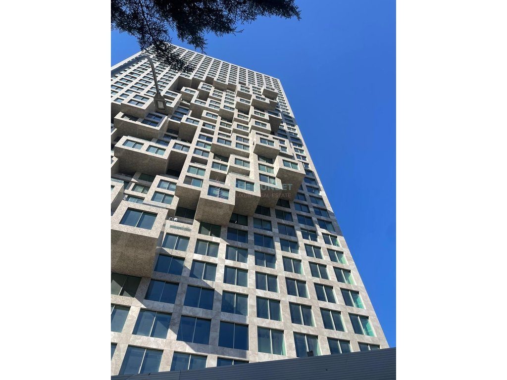 Apartament 1+1 për shitje te Pedonalja e Tiranës 2