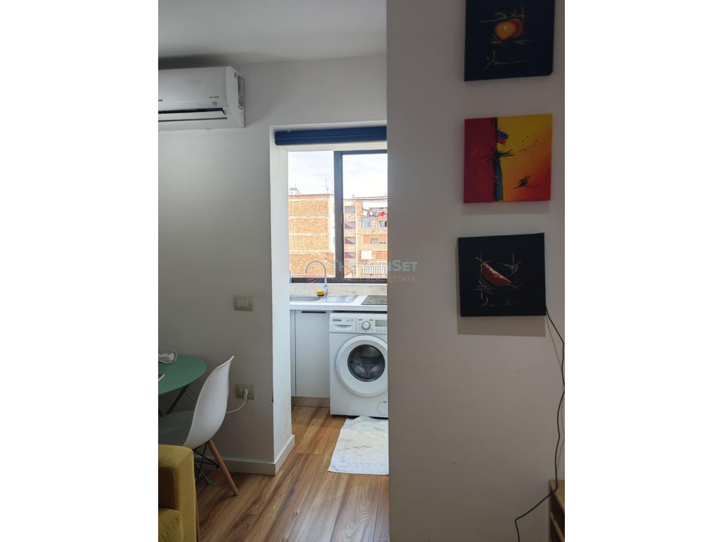 APARTAMENT LUKSOZ 2+1 PER SHITJE TE RRUGA E BOGDANEVE 3