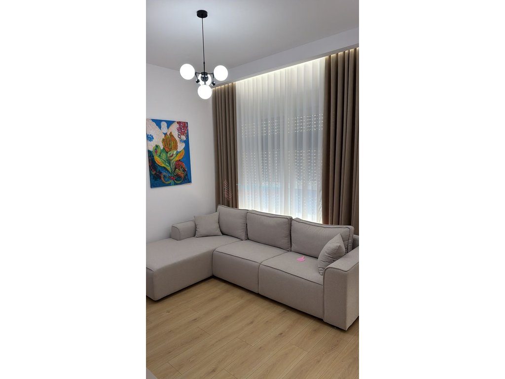 Apartament 1+1 për qira në Kompleksin Mangalem 2