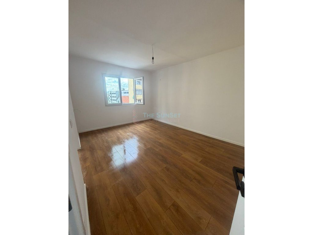 Apartament 2+1 për shitje në Rrugën e Kokonozëve 3