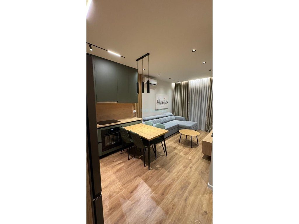 Apartament 1+1 për qira në Kompleksin Mangalem 3