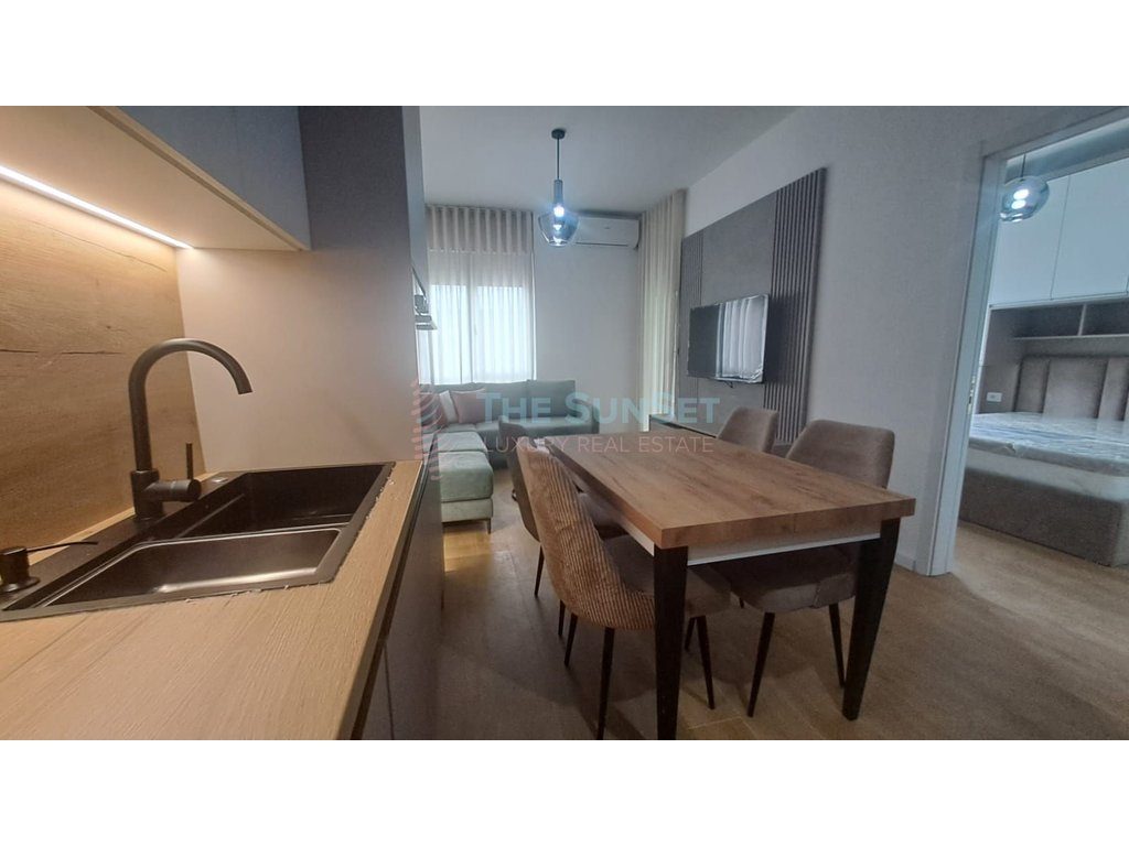 Jepet me qira Apartament 1+1 + Post Parkimi 4