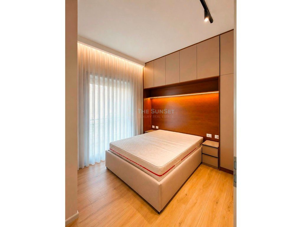 Apartament 1+1 për qira në Kompleksin Mangalem 4