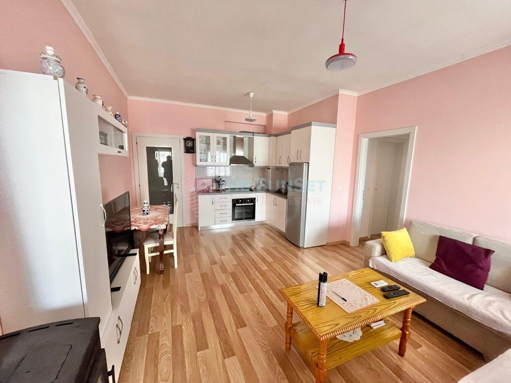 Apartament 2+1 për shitje në Pogradec, pranë Liqenit të Ohrit 3