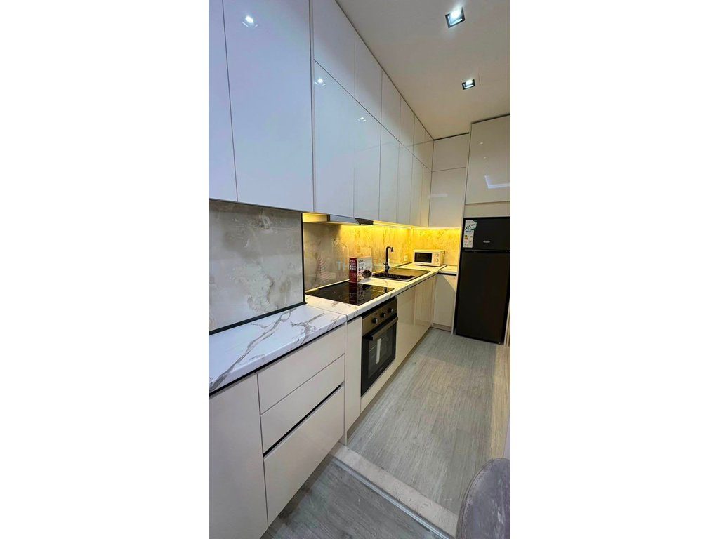 Apartament 1+1 për qira pranë Farmacia 10 3