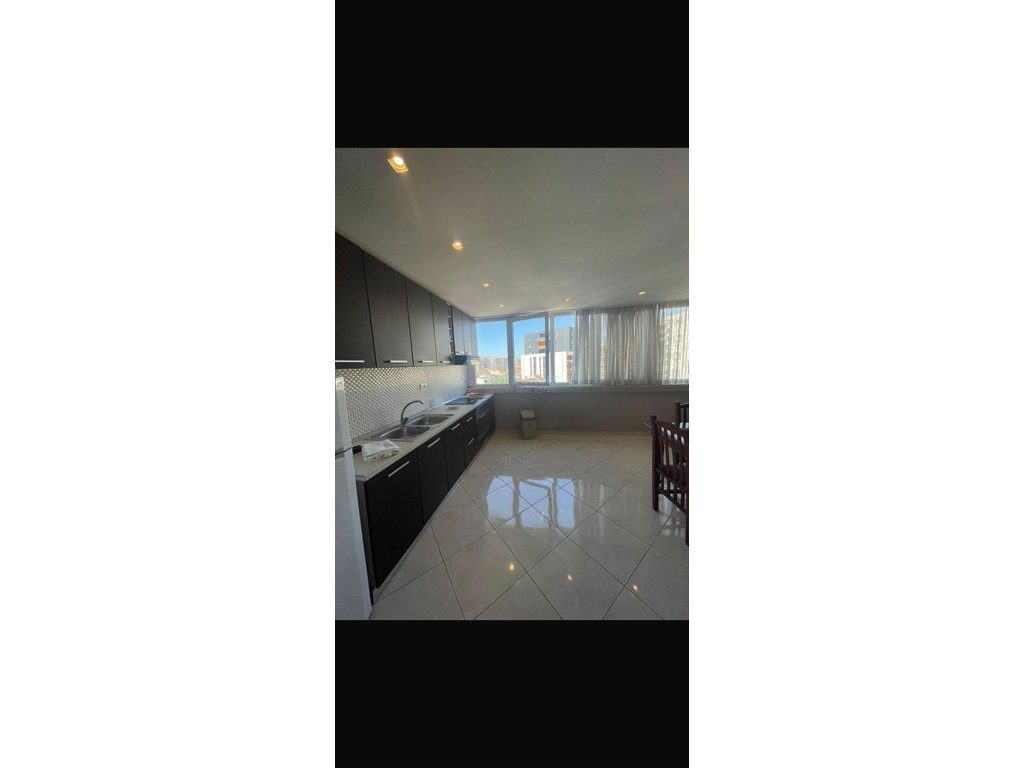 Apartament 2+1 për shitje në Ish Parku, Tiranë