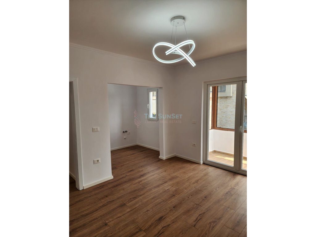 Apartament 2+1 për shitje te Oxhaku