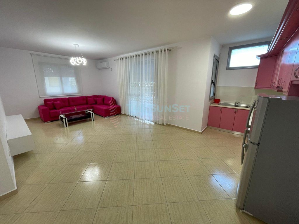 Apartament 1+1 për shitje në Rezidencën Poseidon, Lungomare, Vlorë 3