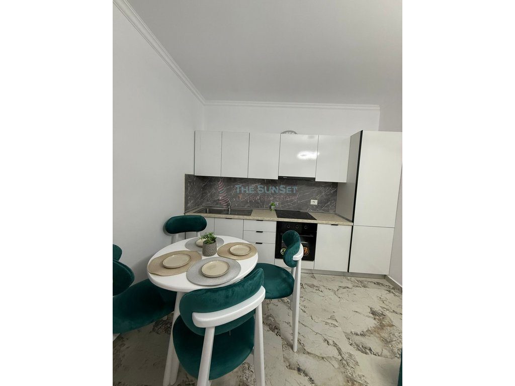 Apartament 1+1 për shitje në zonën e Shkëmbit të Kavajës 3