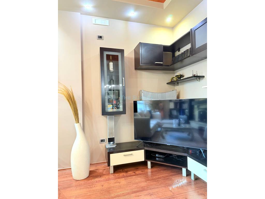 Apartament 1+1 për Qira afër Stadiumit Arena 2