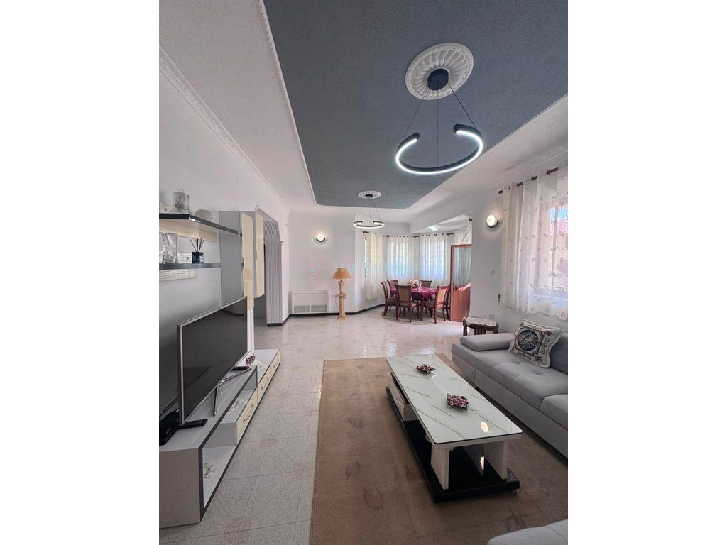 Apartament 2+1 për qira te Qytet Studenti