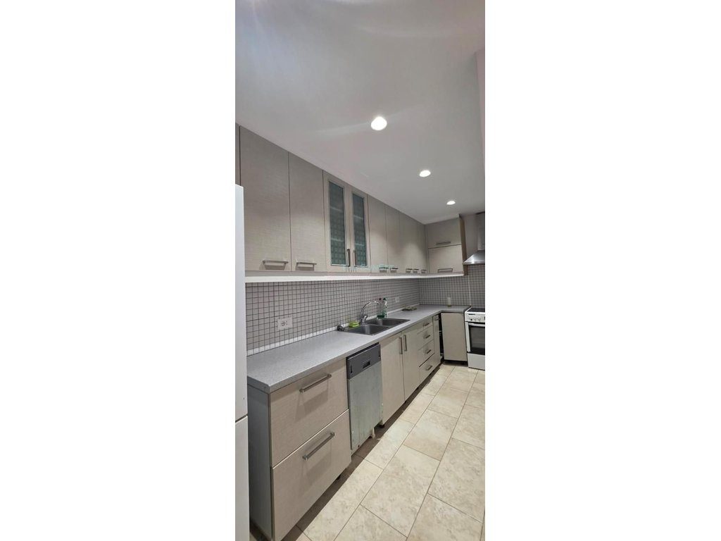 APARTAMENT 2+1+2 PER QIRA TE KODRA E DIELLIT 3