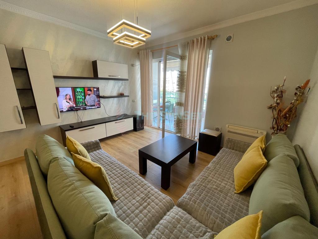Apartament 2+1 për qira pranë Spitalit të Kafshëve 3