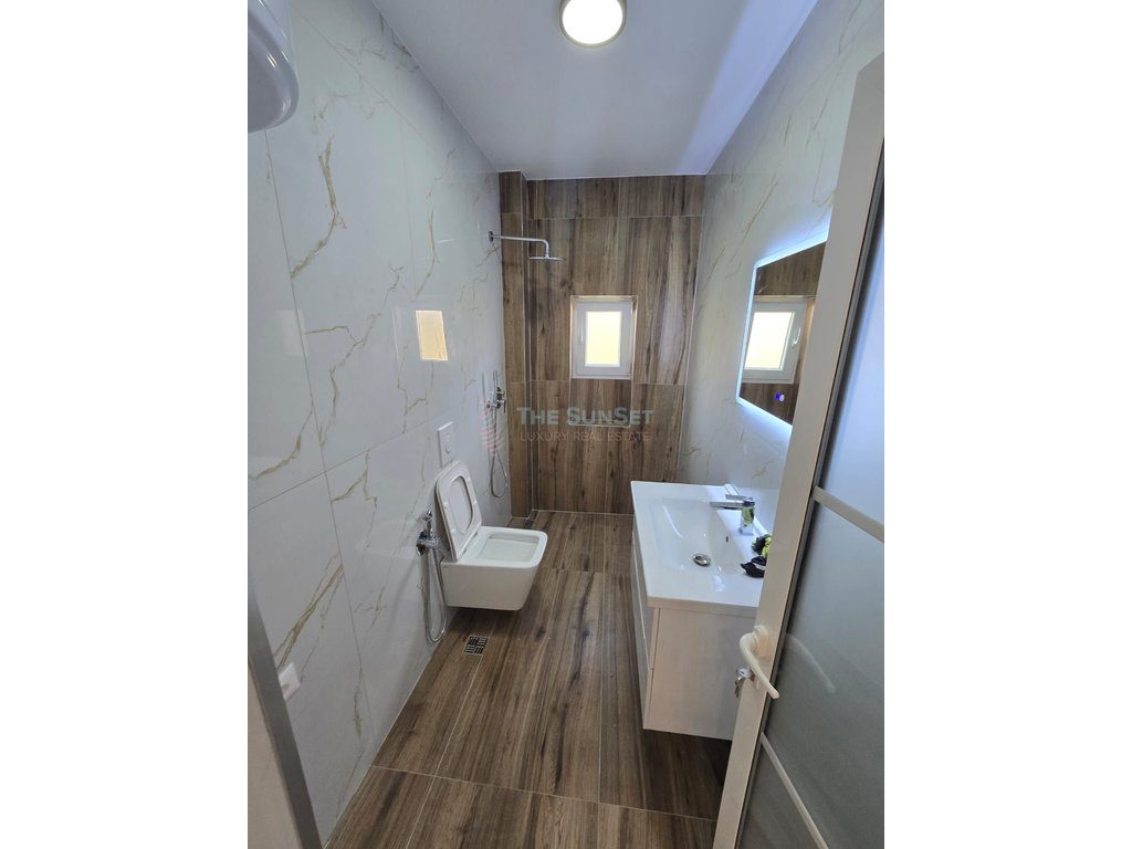 Apartament 3+1 për shitje në Rrugën Myslym Shyri 2