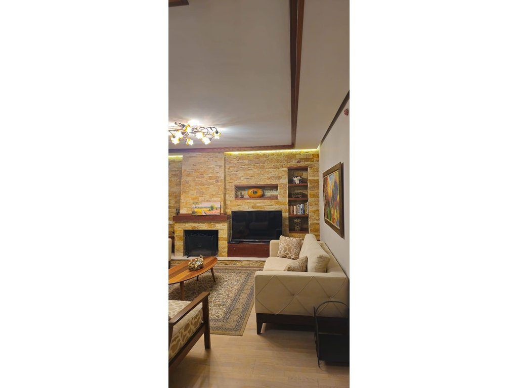 APARTAMENT 2+1 PËR QIRA PRANË RTSH !