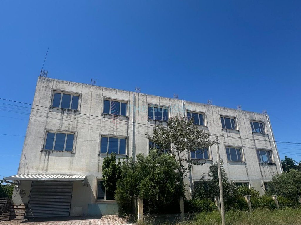 NDËRTESË BIZNESI PER SHITJE 3-KATËSHE ME PROJEKT TEKNIK PËR 4 KATE – SHËN AVLASH, DURRËS 4