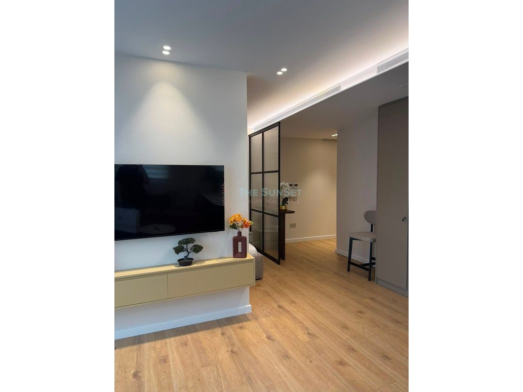 Apartament 1+1 për qira në Vertical Forest 3