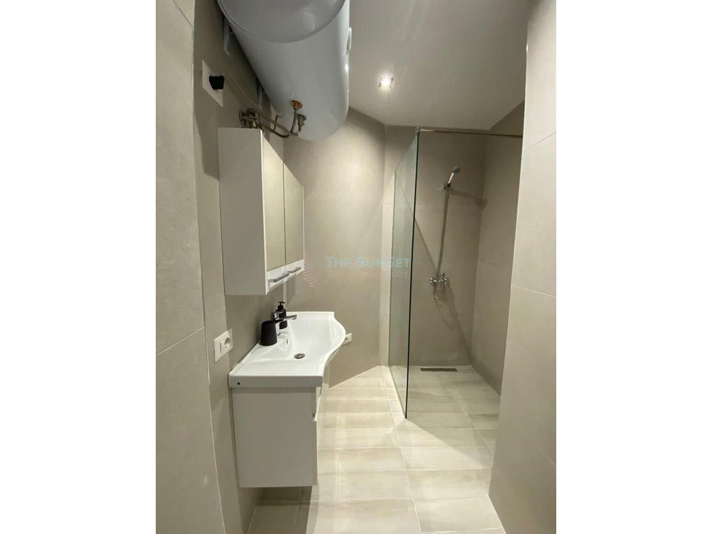 Apartament 2+1+2 për qira në Rrugën e Bogdanëve 2