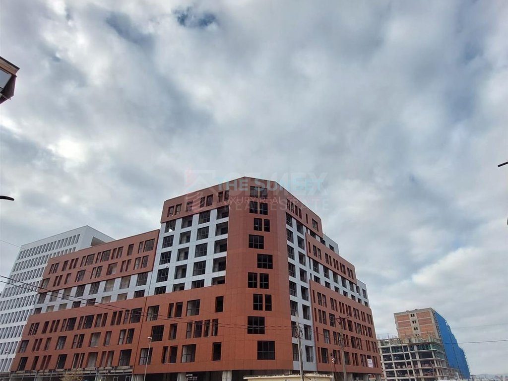 Apartament 2+1+2 për shitje në zonën e Astirit