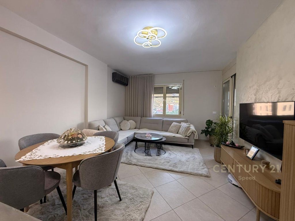 Apartament 2+1 në shitje në Lungomare! 4