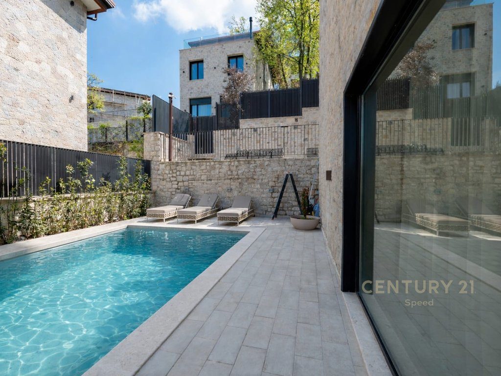 Shesim vile individuale me pishine tek Secret Garden Residence 2