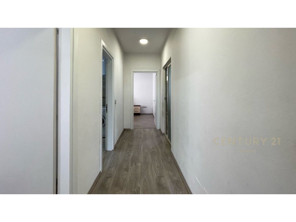 Apartament 3+1+2 Per Qira Ne Astir 3