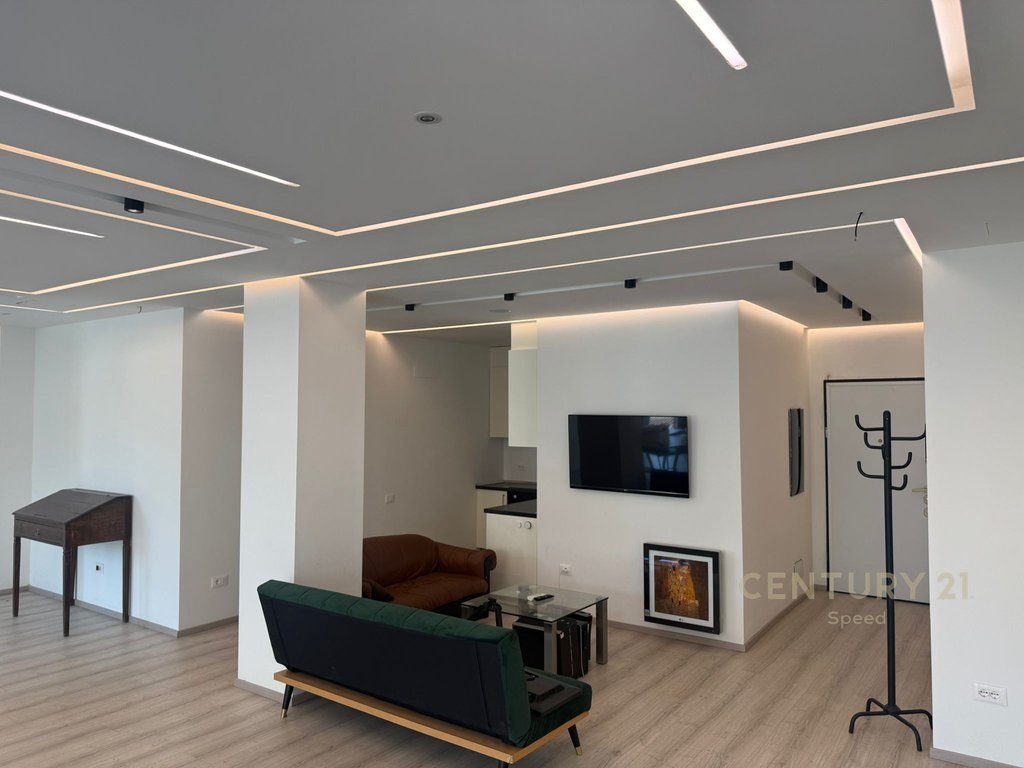 SHESIM APARTAMENT TE PERSHTATUR NE ZYRE NE ZONEN E ISH BLLOKUT