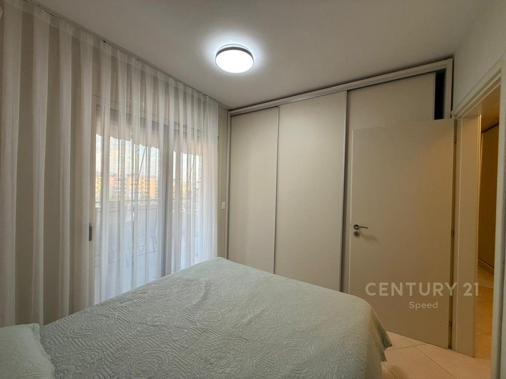 Apartament 2+1 në shitje në Lungomare!