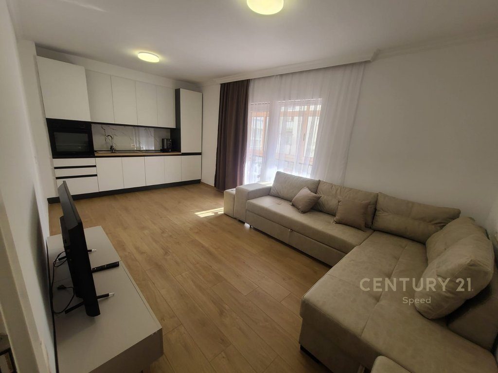 Apartament 2+1+2 Per Qira Tek 9 Kateshet 2