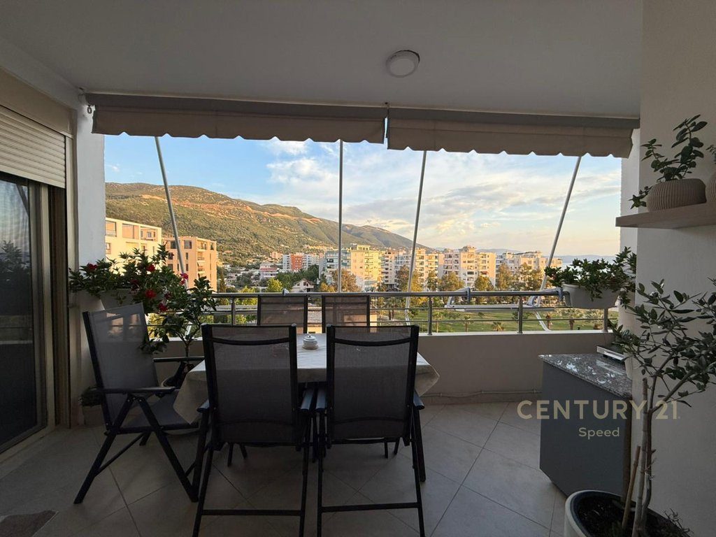 Apartament 2+1 në shitje në Lungomare! 2