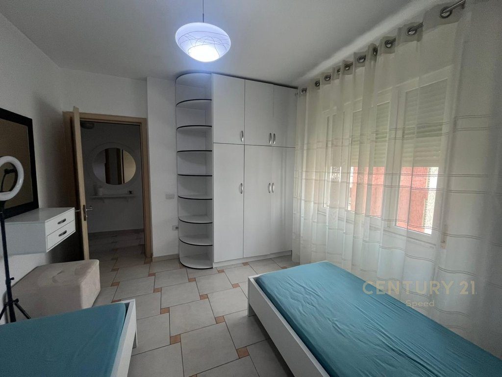 Apartament 2+1 me qira tek 5 Maj!! 4