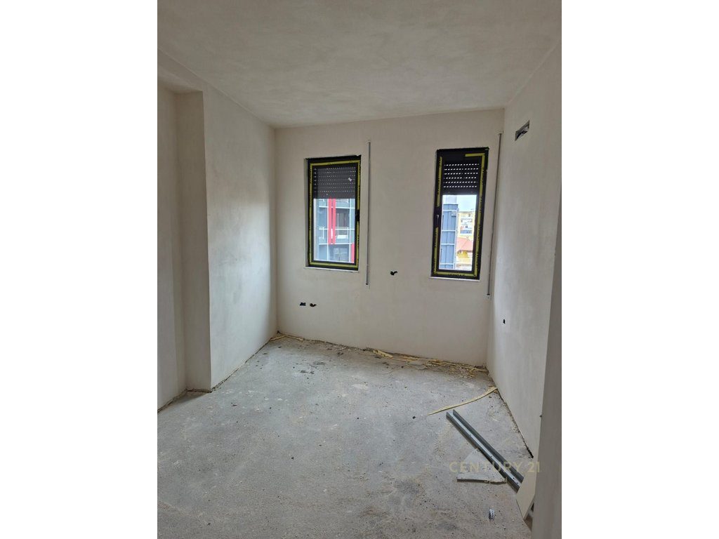 Jepet me qira apartament 2+1 ne zonen e Don Boskos! 3