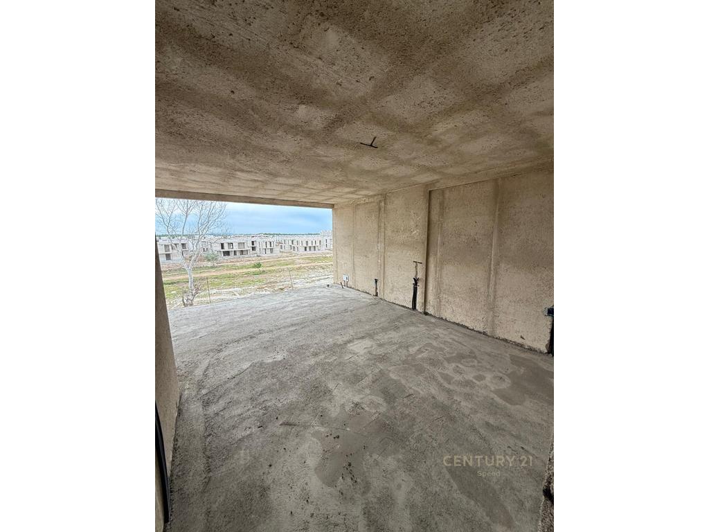SHITET APARTAMENT 2+1 NË PORTO LALZI, HAMALLAJ 4