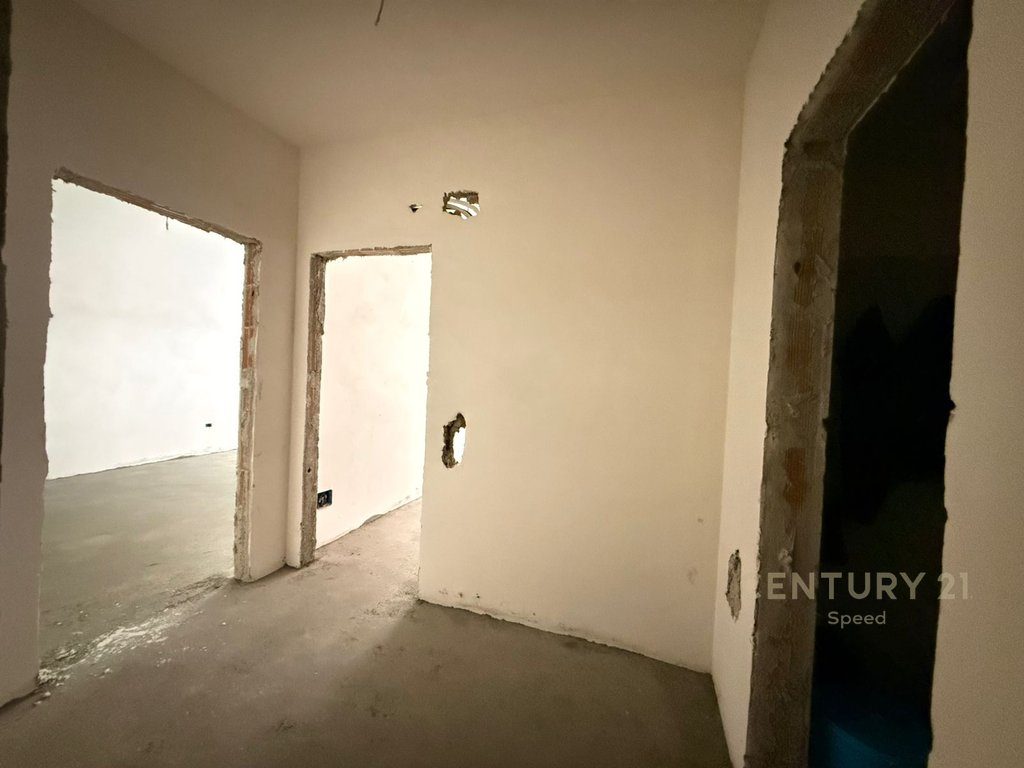 Shitet apartament 1+1 në Space City Building Complex, Paskuqan, pranë Bulevardit të Ri! 3