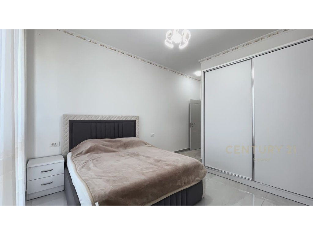 Jepet me qira apartament 2+1 pranë Uzinës Dinamo!