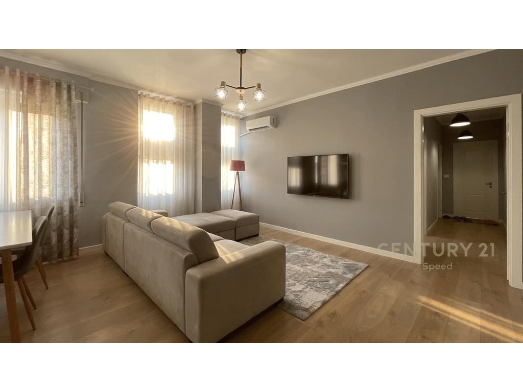 APARTAMENT 2+1 ME QIRA TEK KOMUNA PARISIT!