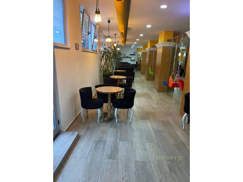 Shesim ambient komercial në zonën e Pazarit të Ri!! 3