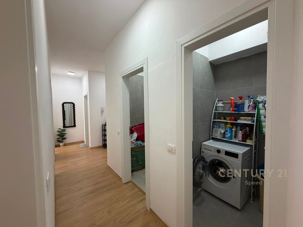 Shesim apartament 3+1+2 ne Rrugen "5 Maji"!! 3