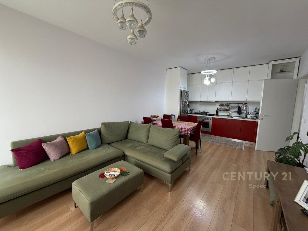 Shesim apartament 2+1+2 ne Rrugen "5 Maji"! 4