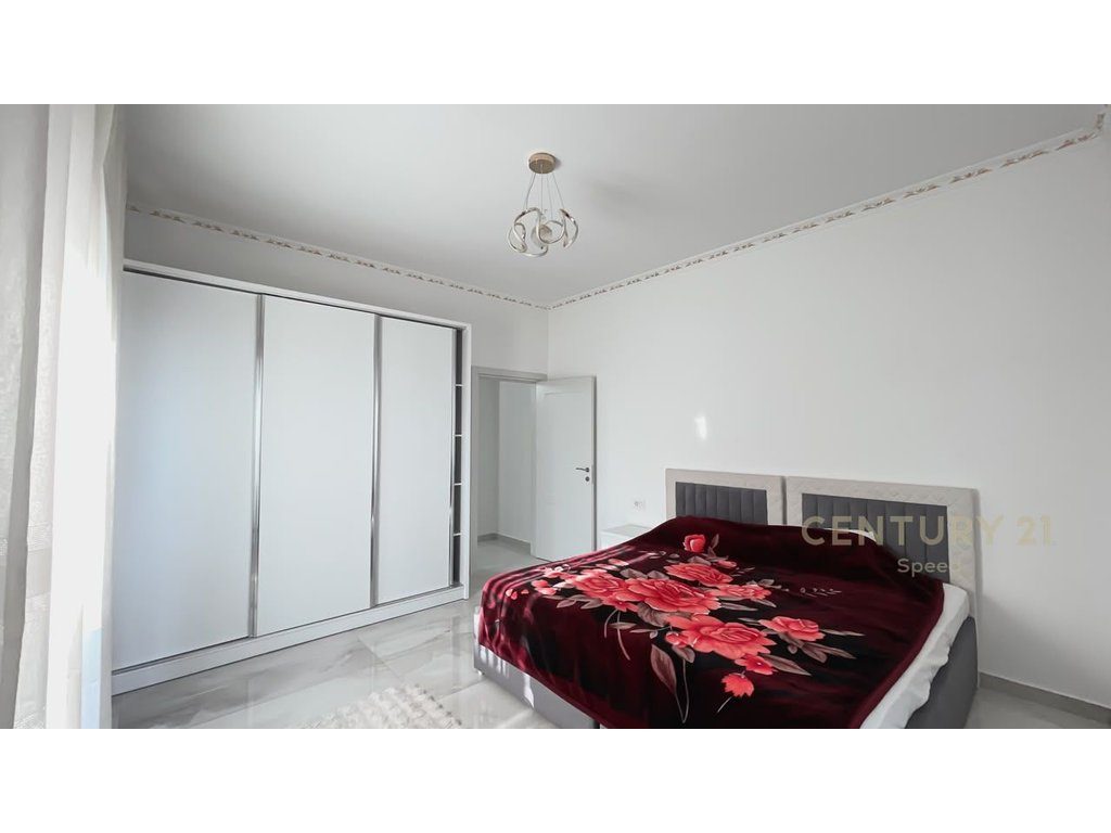 Jepet me qira apartament 2+1 pranë Uzinës Dinamo! 4