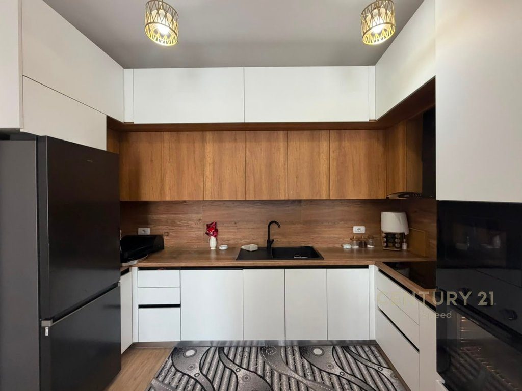 Shesim apartament 3+1+2 ne Rrugen "5 Maji"!! 4