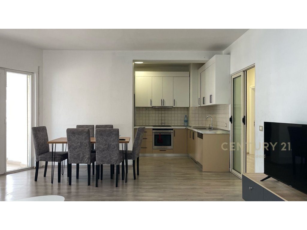Apartament 3+1+2 Per Qira Ne Astir 4