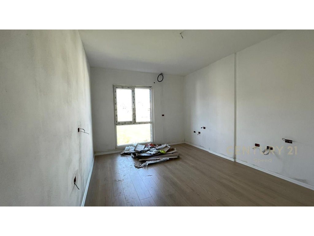 Shitet apartament 2+1 në zonën e Paskuqanit!